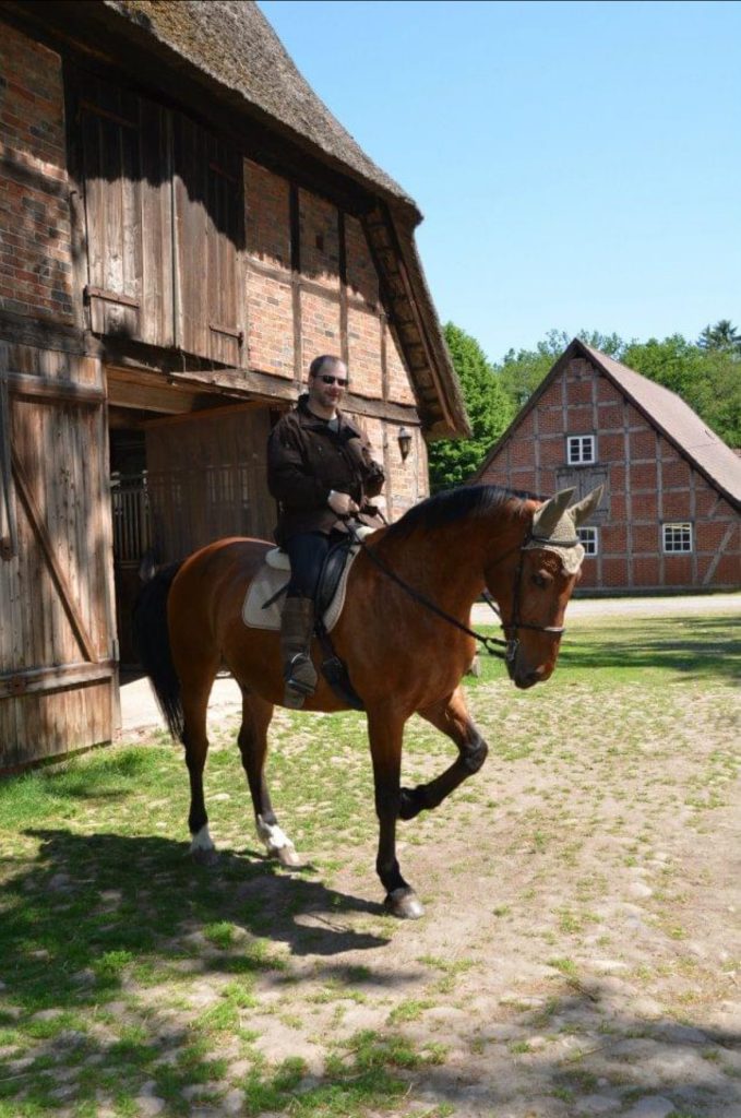 Niko Timm beim Reiten